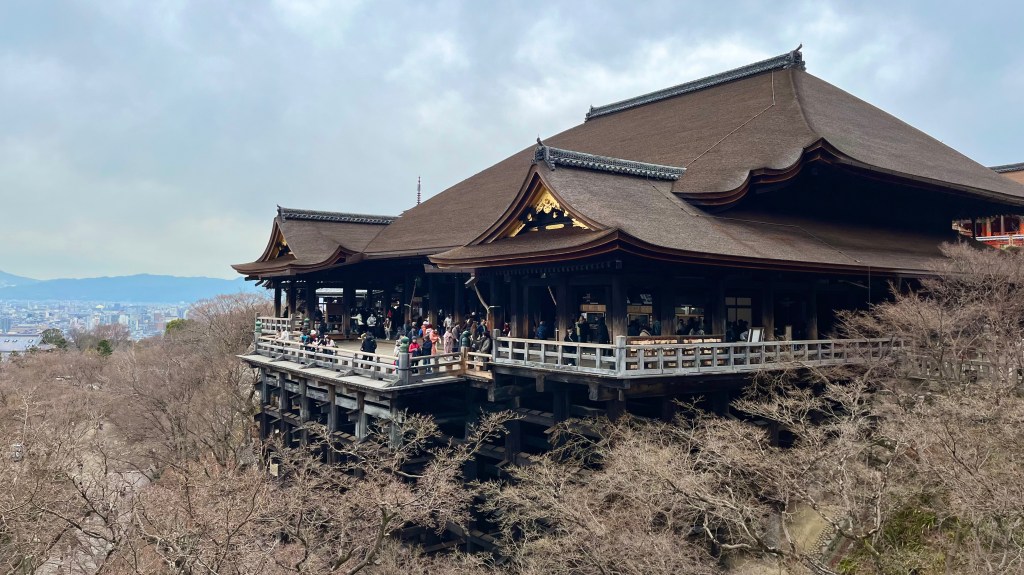 京都清水寺｜日本的世界文化遺產｜音羽之瀧｜，交通方式、門票資訊到周邊景點一篇看懂。How to Get to Kiyomizu-dera Temple in Kyoto – Access, Tickets & Nearby Attractions&nbsp;Guide